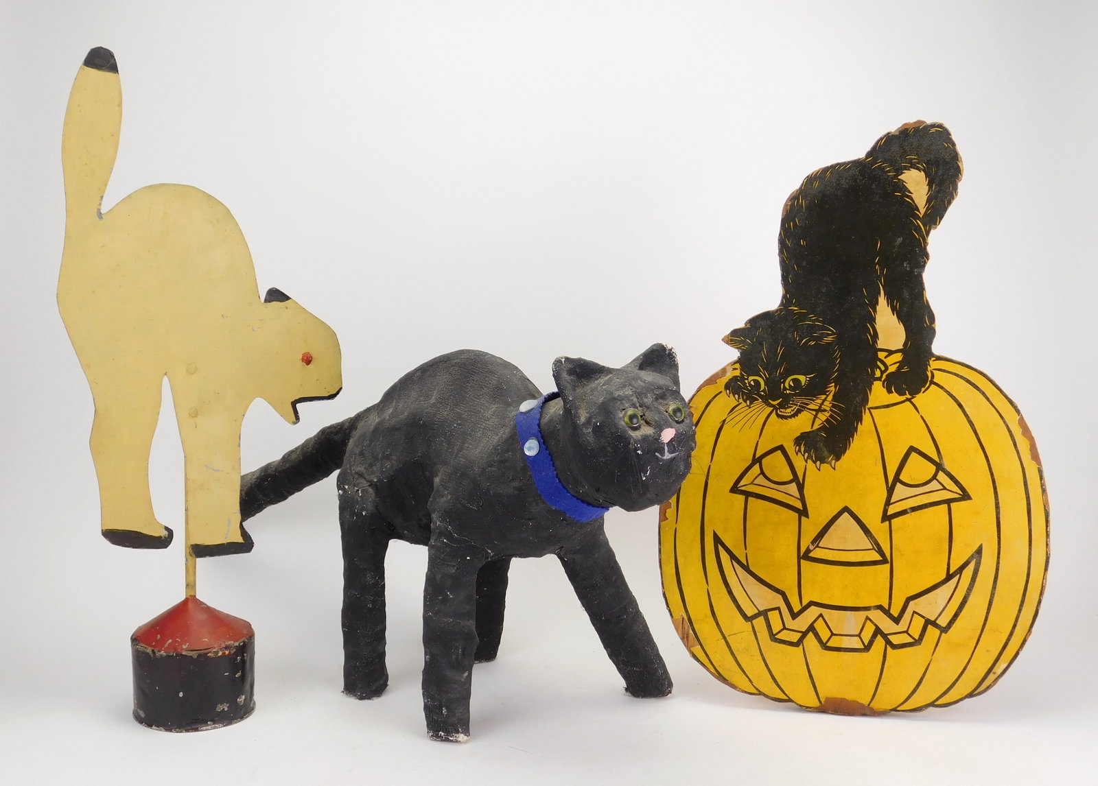 2 Folk art items (1 of 9)