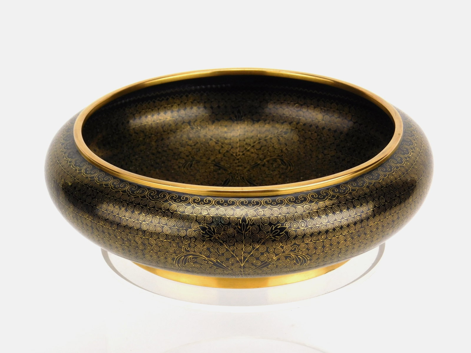 Chinese cloisonne bowl: Chinese cloisonne bowl- Lotus pattern throughout with longevity motif in center. 7 7/8''dia., 2 1/2'' Provenance: Private collection- Jamestown, NY