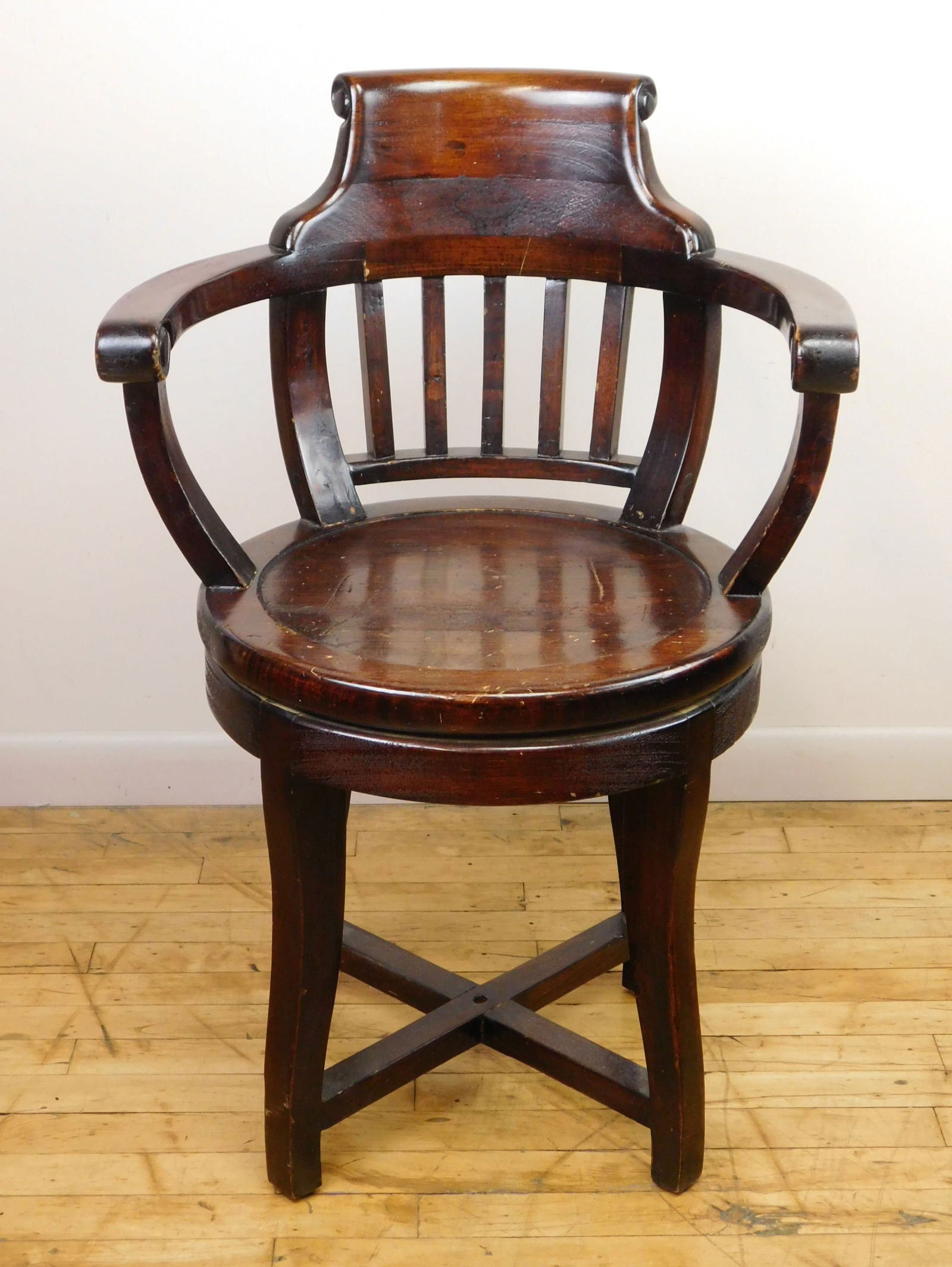 Titanic movie 3rd class swivel prop chair (1 of 5)