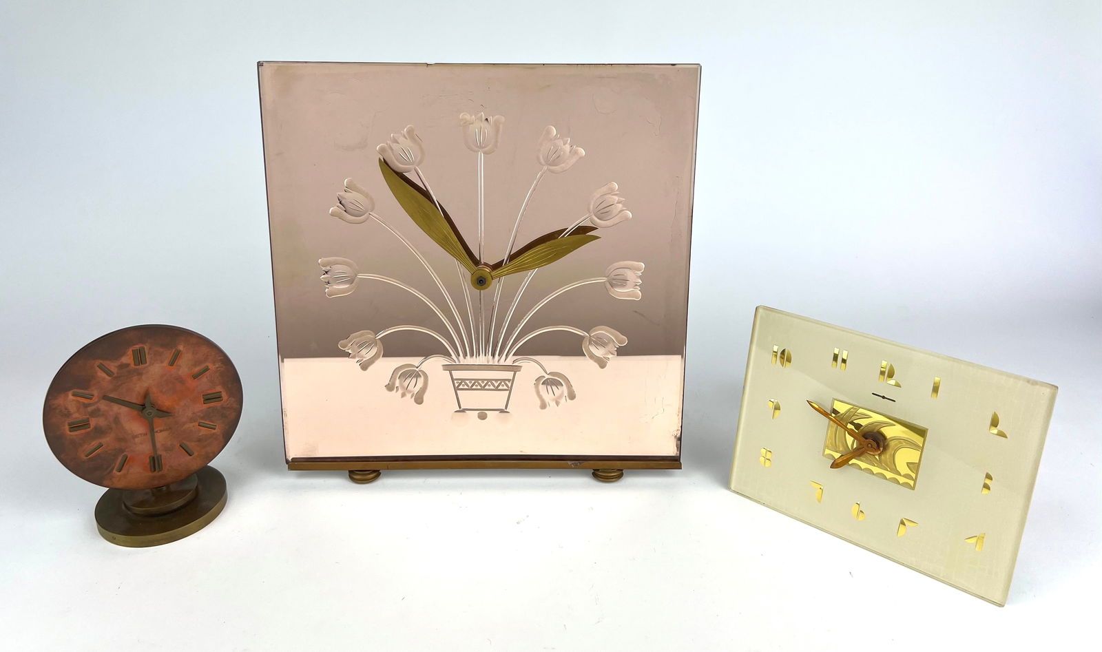 3 Art Deco table clocks (1 of 9)