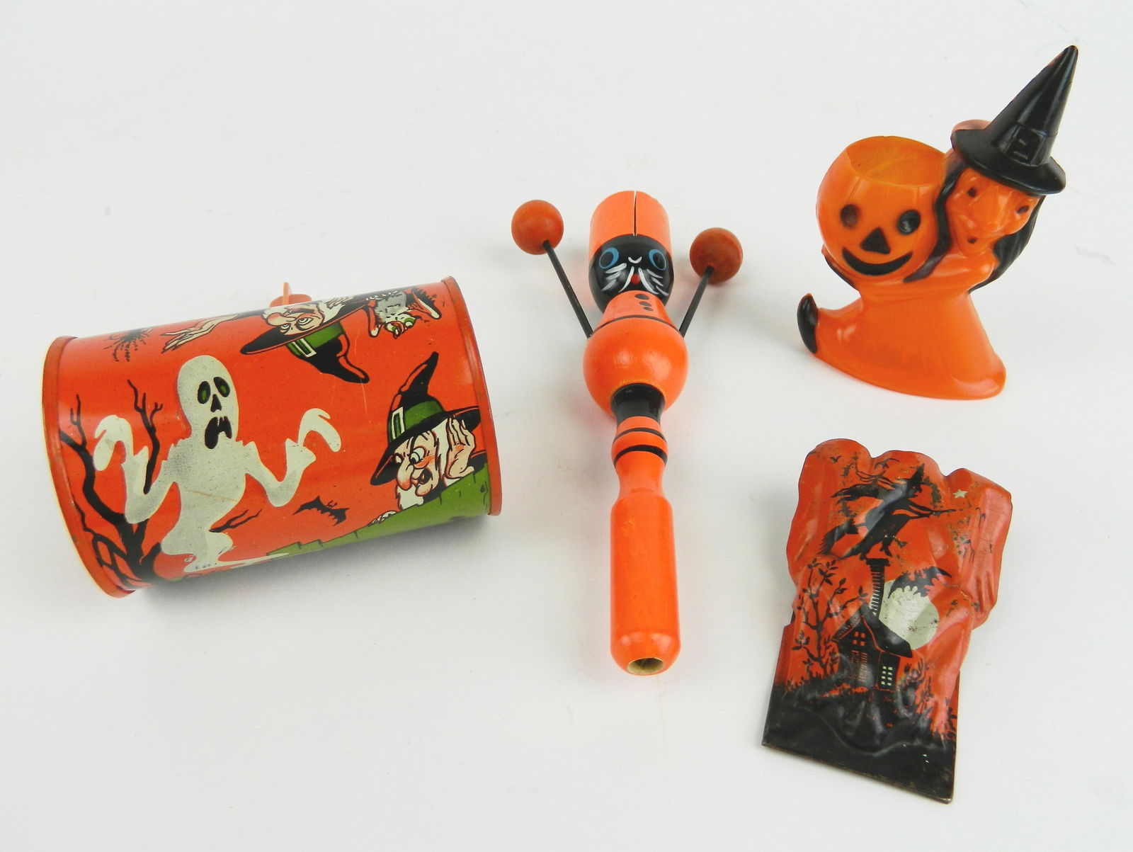 3 Halloween noise makers (1 of 4)
