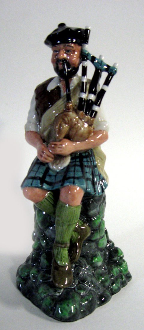 Royal Doulton porcelain figurine: Royal Doulton porcelain figurine- ''The Piper'' HN2907, designed by Michael Abberley, in mint used condition.