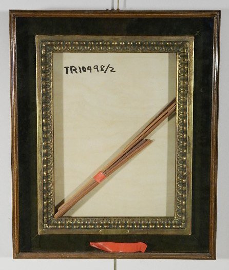 20th c. Shadow box frame: 20th c. Shadow box frame. int 13 3/4 x 16 1/2'', ext 20 5/8 x 25 3/8''