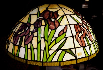 Leaded stained glass shade