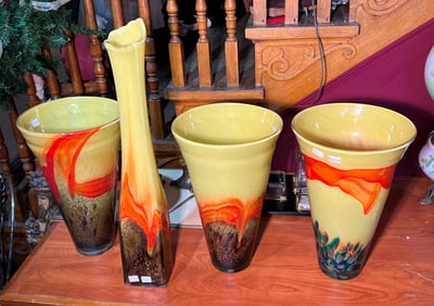 4 color glass vases