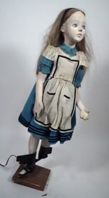 Automated doll- Alice in Wonderland