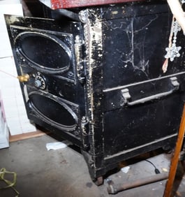 Sargent & Greenleaf cast iron floor safe