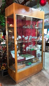 Commercial display case