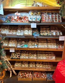Christmas ornaments, mostly birds