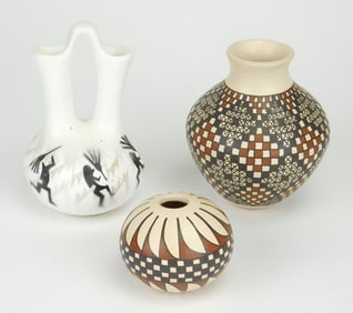 2 Mata Ortiz Vessels together with a wedding vase