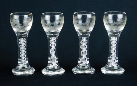 4 liquor glasses