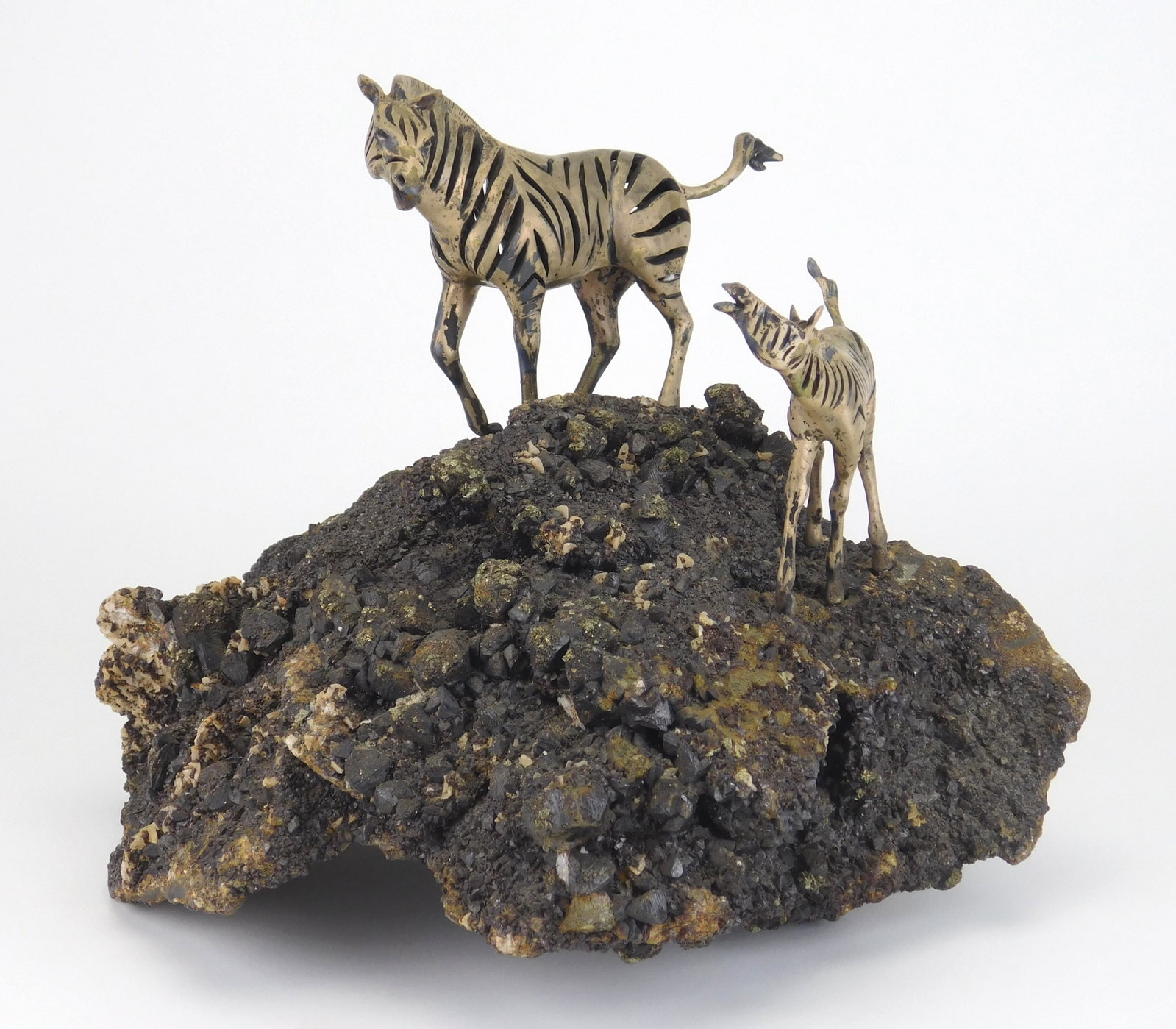 Henry Weber Mitchell (American, 1915-1980) sculpture: Zebras sterling silver and sphalerite mineral rock. 12 1/2 x 13 x 13" Provenance: Canton Museum of Art- Canton, OH *** PLEASE READ: IMPORTANT NOTE About S&H *** S&H of this auction will be