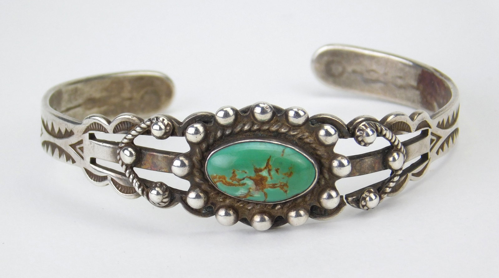 4 Native American cuff bracelets - 11