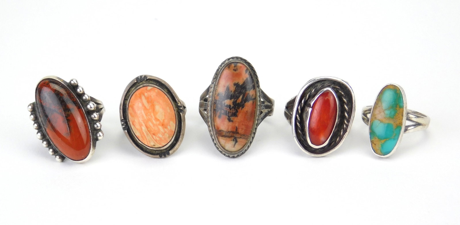 5 Native American sterling silver rings (1 of 4)
