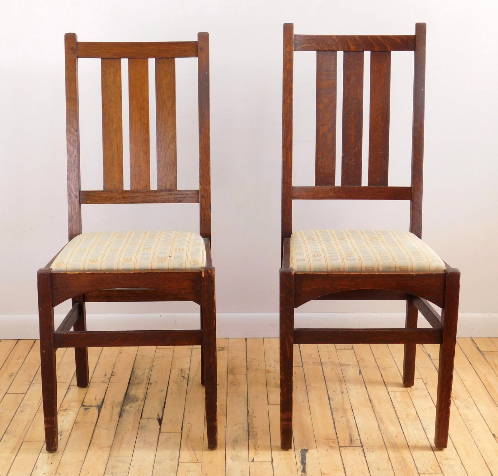 Pair of Gustav Stickley Arts & Crats side chairs (1 of 7)