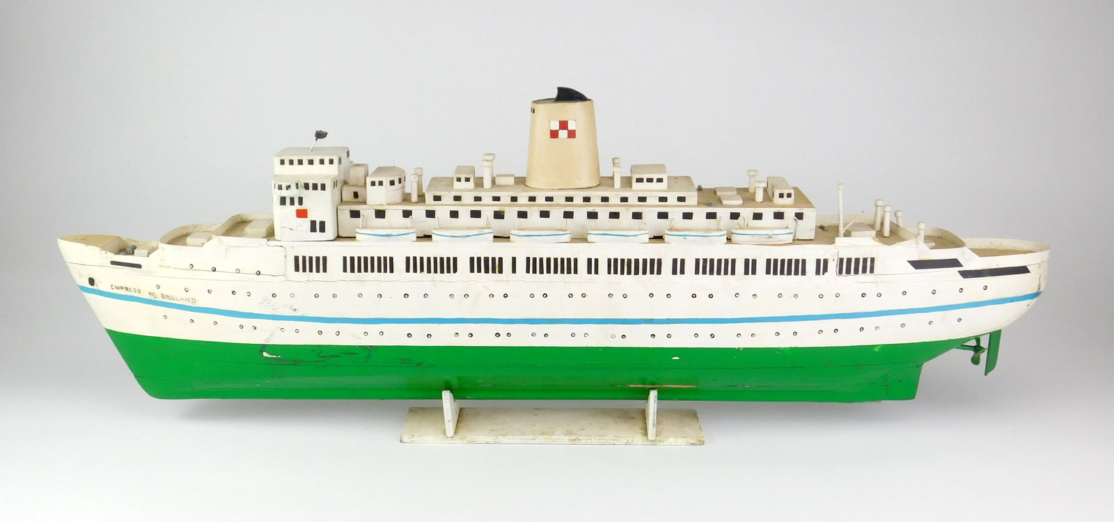 Wood model ship (1 of 10)