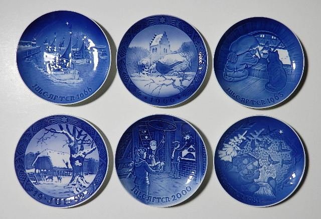 6 Royal Copenhagen porcelain Christmas plates: 6 Royal Copenhagen porcelain Christmas plates- 1.) Jule After 2000; 2.) Jule After 1966; 3.) 1966; 4.) Jule After 1981; 5.) Jule After 1963; 6.) Jule 1952. All marked on bottom, good condition. 7''dia