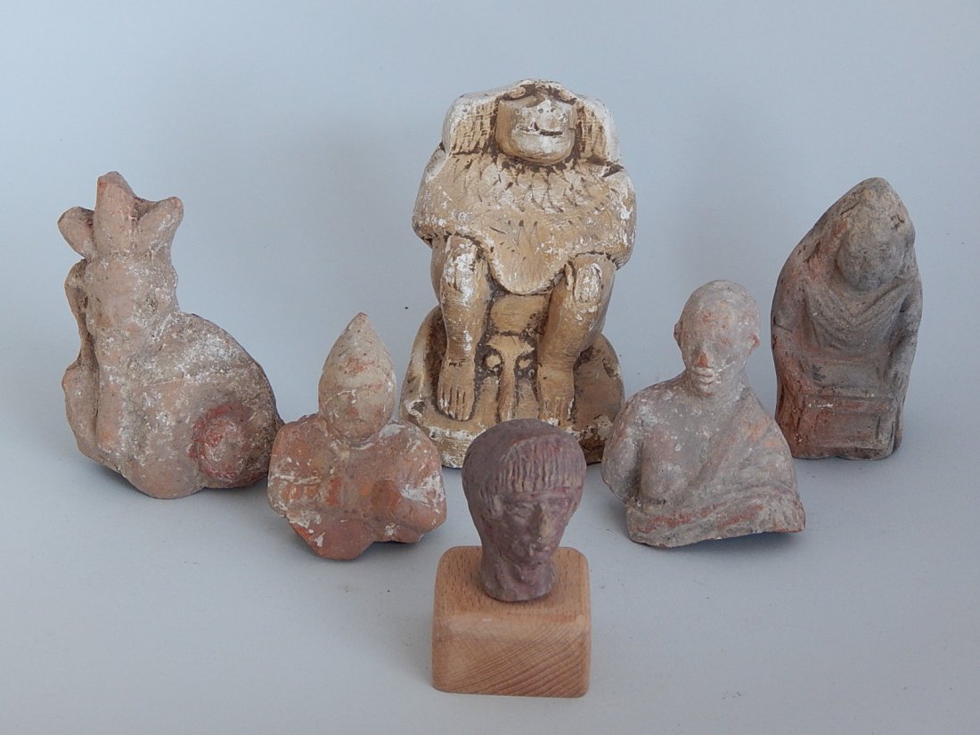 6 Pre-Columbian pottery fragments: 6 Pre-Columbian pottery fragments- heads and seated figures.