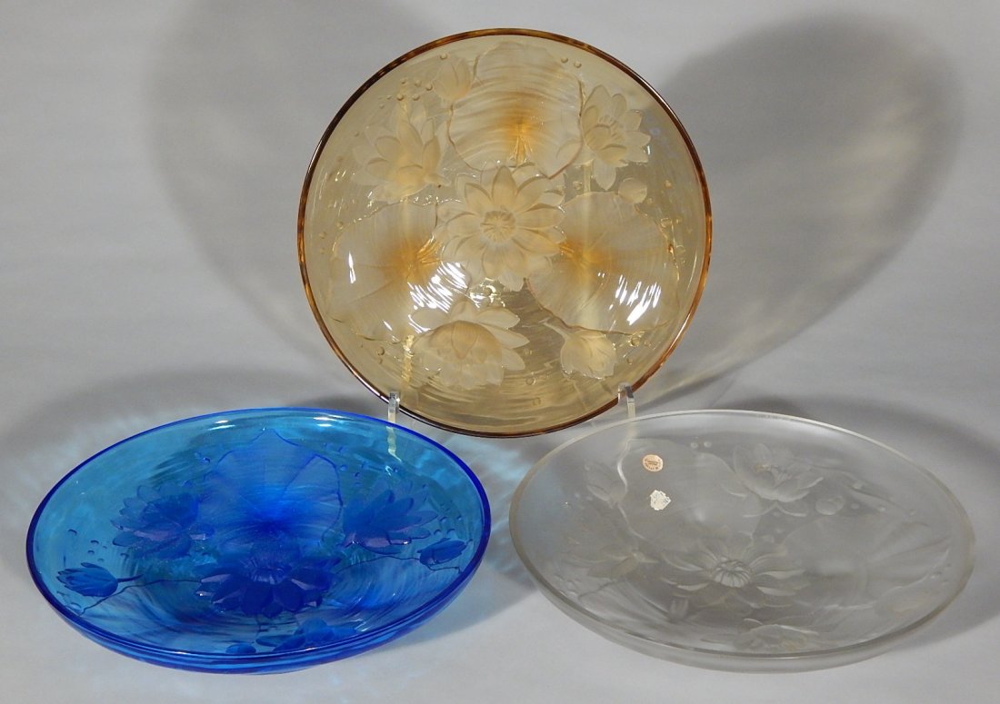 3 Verlys Art Glass bowls: 3 Verlys Art Glass bowls with water lilly pattern, blue, amber and frosted, engraved signature on bottom and original sticker on frosted glass, minor chip on rim and old sticker remnant on frosted gla