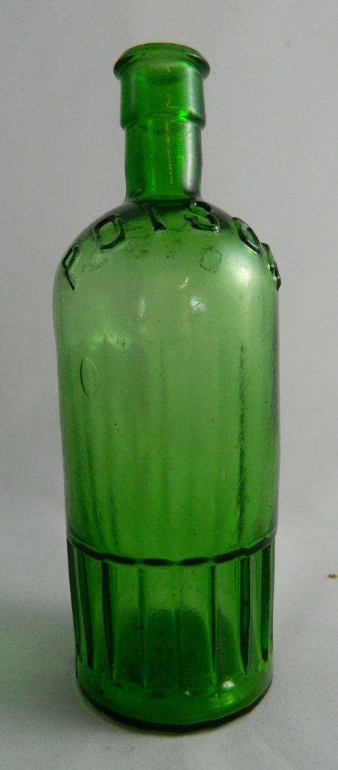 Poison green round bottle (1 of 3)