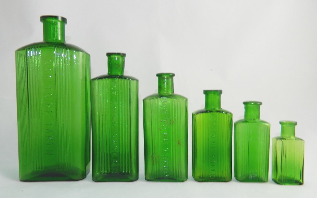 Poison - 6 green rectangular bottles (1 of 3)