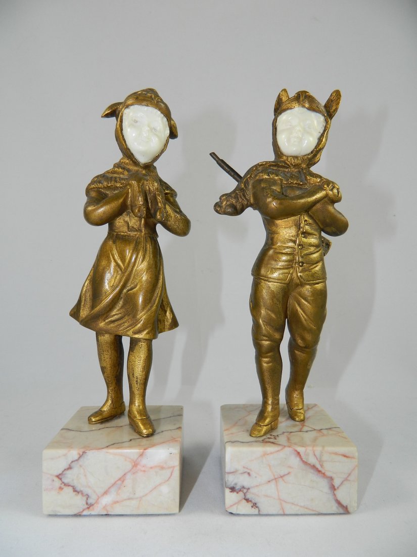 Pair of gilt bronze statues (1 of 5)
