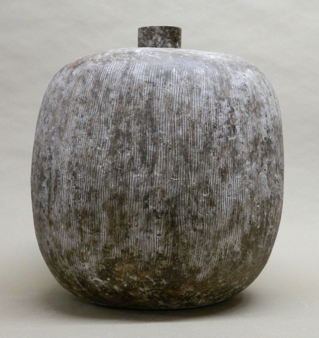Claude Conover ceramic vessel (1 of 8)