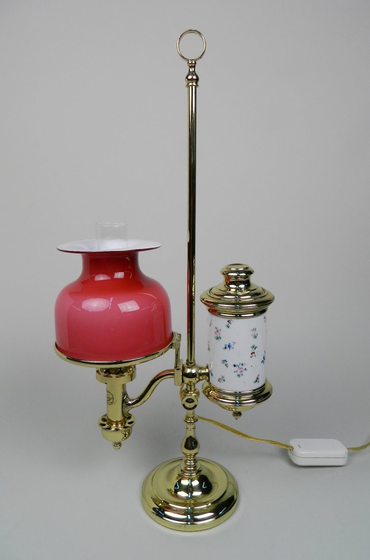 Single Arm Student lamp (1 of 7)