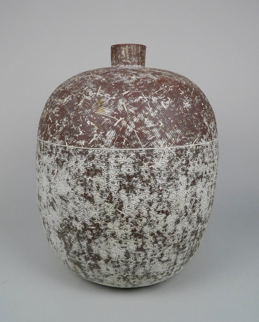 Claude Conover ceramic vessel (1 of 9)