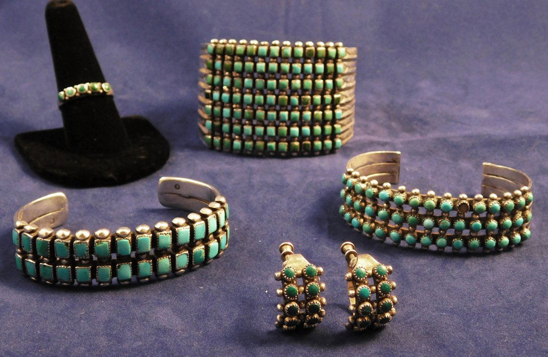 Silver and turquoise jewelry (1 of 4)