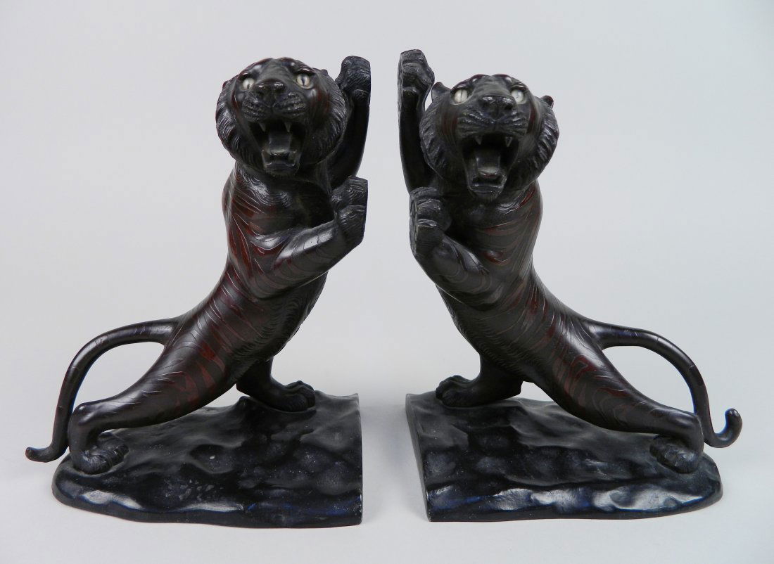 Pair of Japanese bronze bookends (1 of 5)