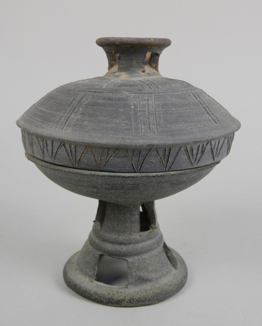 Korean stoneware covered vessel (1 of 5)