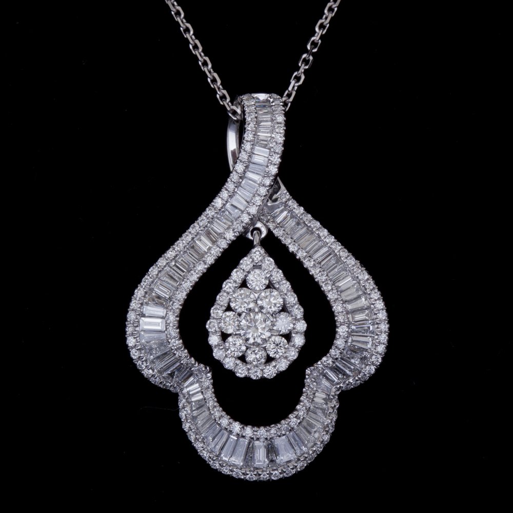 18K GOLD FANCY PENDANT W/ CHAIN W/ 1.56ct. WHITE DIA (1 of 3)