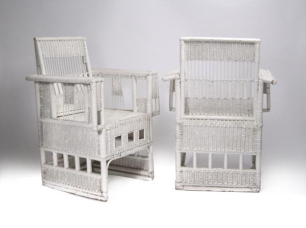 Hans Vollmer, Vienna, Pair of Wicker Chairs, arou: For this Lot there is only a german description. Information in english can be requested via info@von-zezschwitz.de: Gerader Rechteckaufbau mit dreiseitig geschlossenem Stand, rechtwinkelige, flach ge