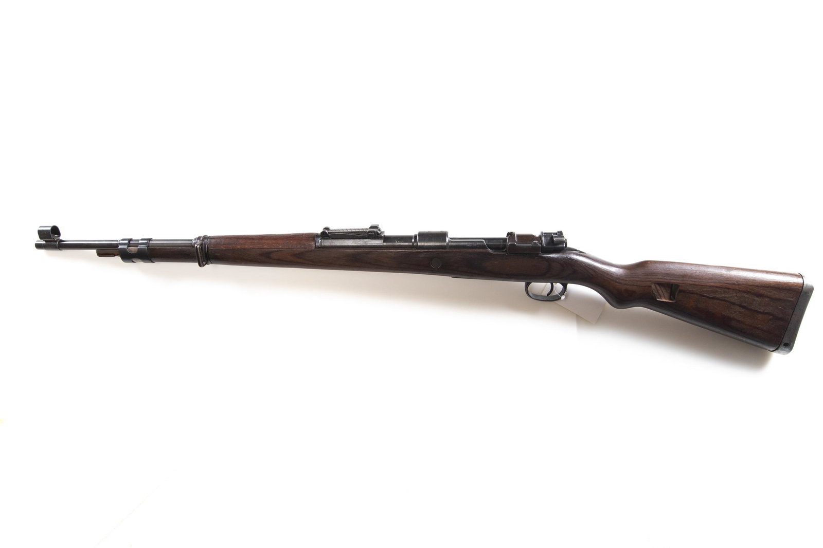 BNZ MAUSER 98, 8X57: Serial Number 7492. VERY GOOD CONDITION. NO RESERVE.Vandenbrook Galleries is holding a mostly (all but 6 guns) NO RESERVE auction featuring collectible and important guns and firearms that you do not 