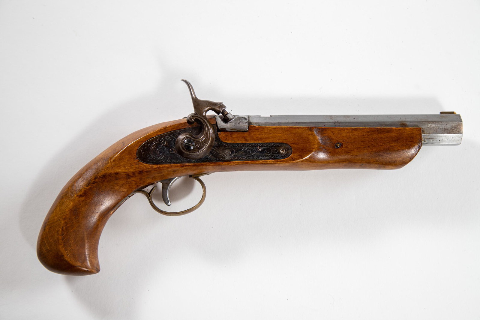 Jukar Derringer Percussion Single Shot Pistol.: Jukar Derringer Percussion Single Shot Pistol. Made in Spain. Serial Number 0029161. NO RESERVE.