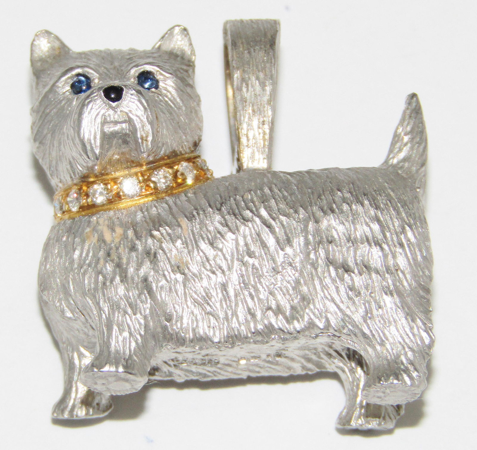 18Kt White Gold and Enamel Dog Pendant with Sapphires and Diamonds (1 of 2)