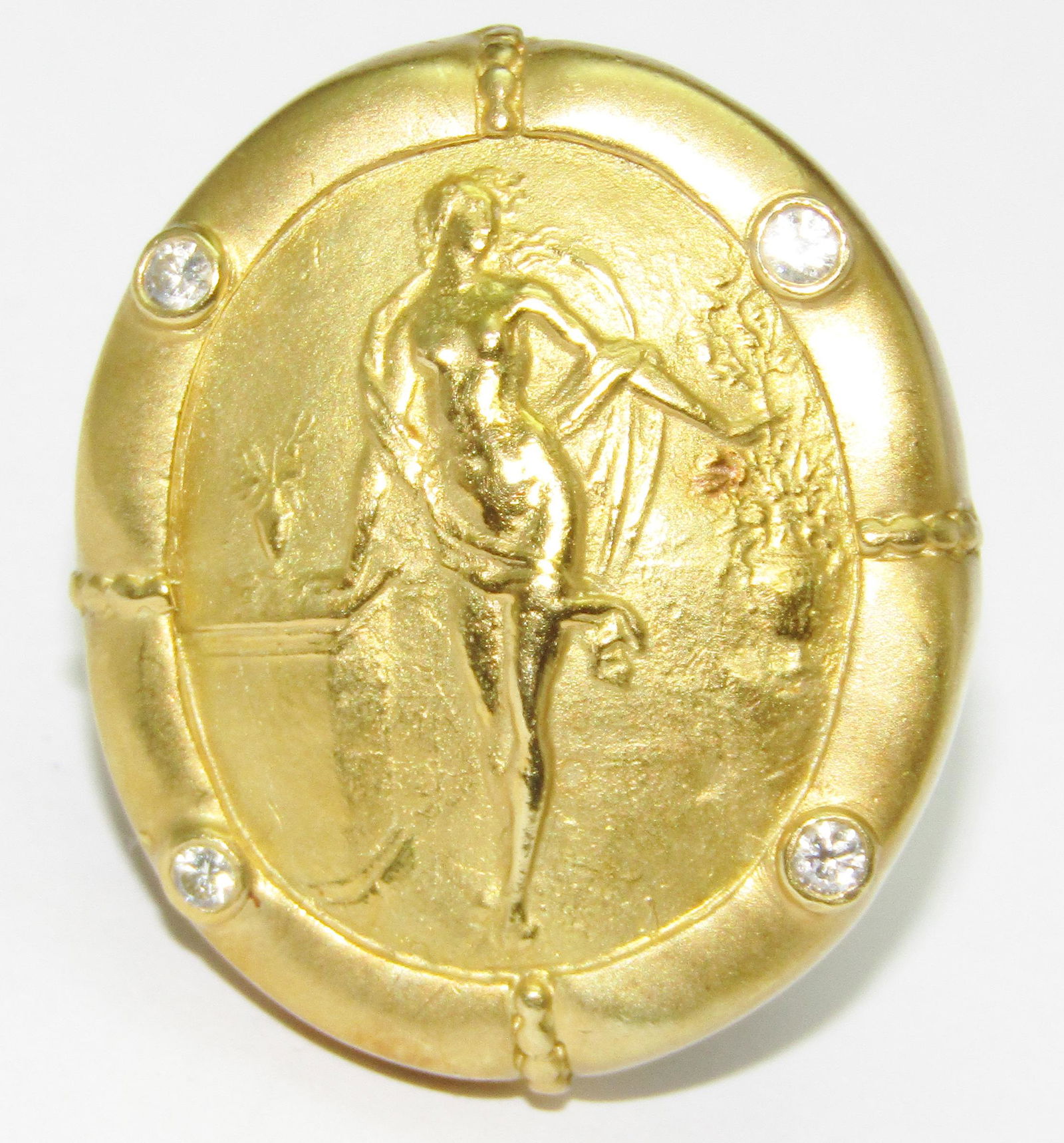 18Kt Gold oval Athena Ring with Diamonds (1 of 1)