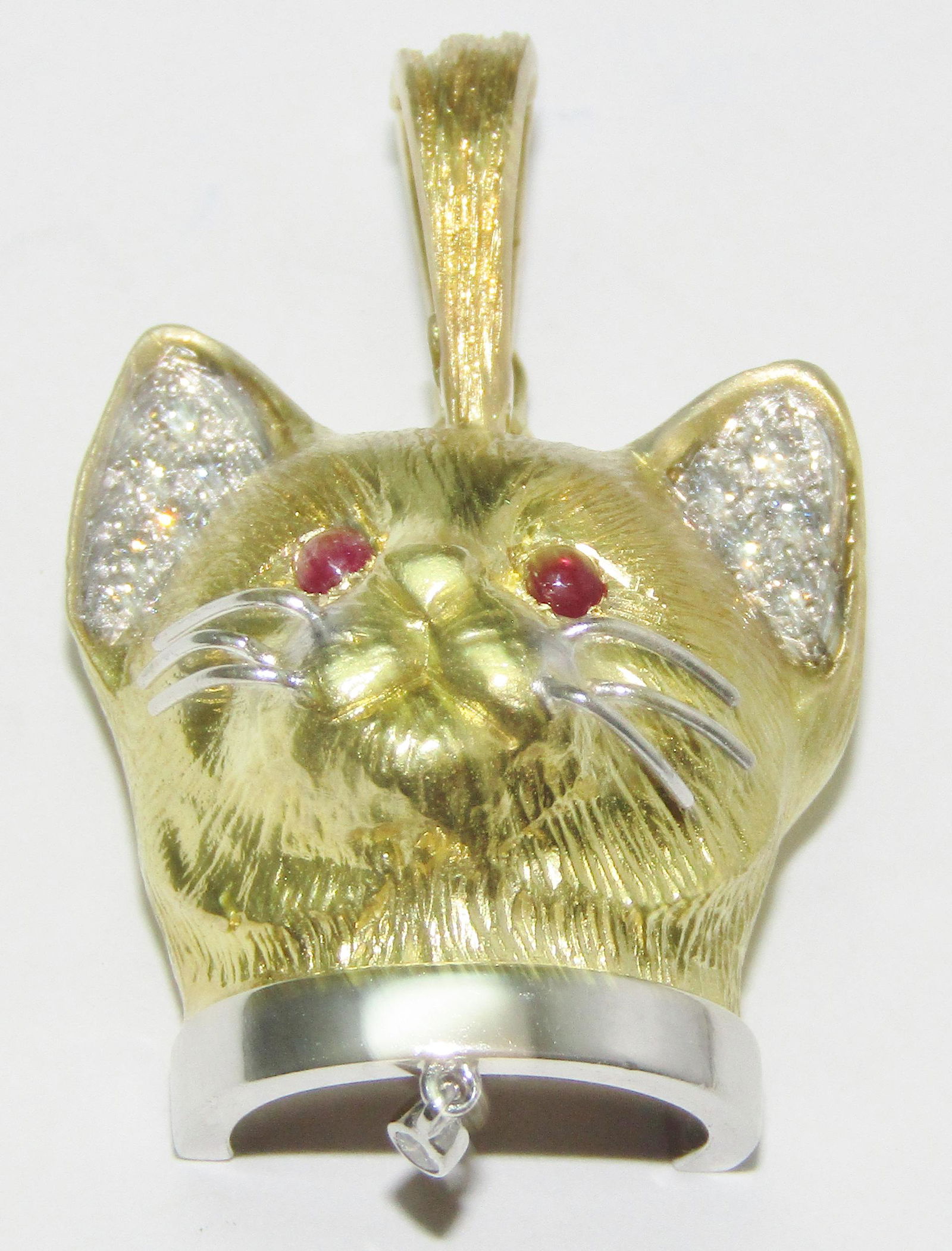 18Kt Gold Cat Pendant with Rubies and Diamonds (1 of 1)