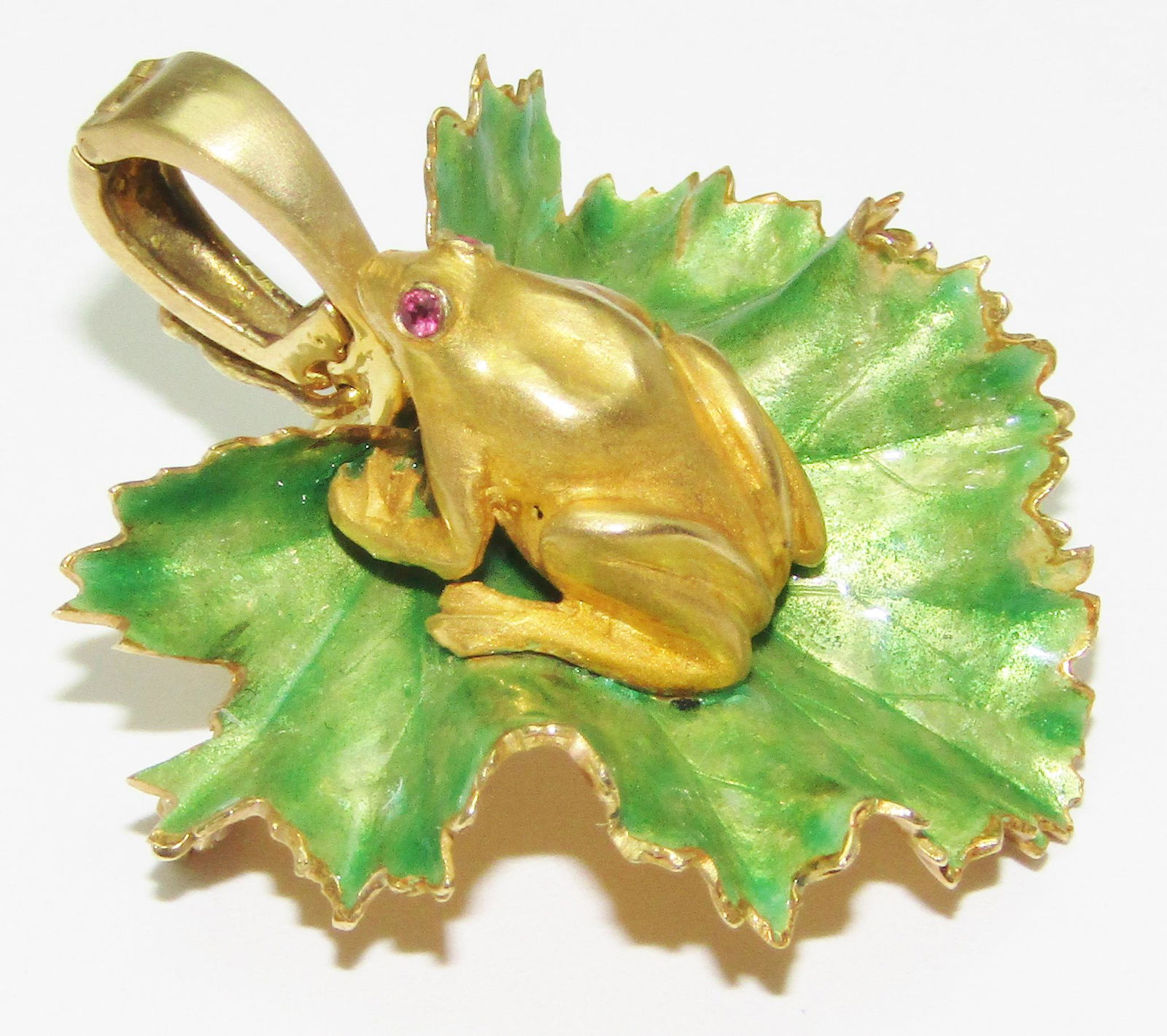 18Kt Gold and Enamel Pendant with Rubies (1 of 1)