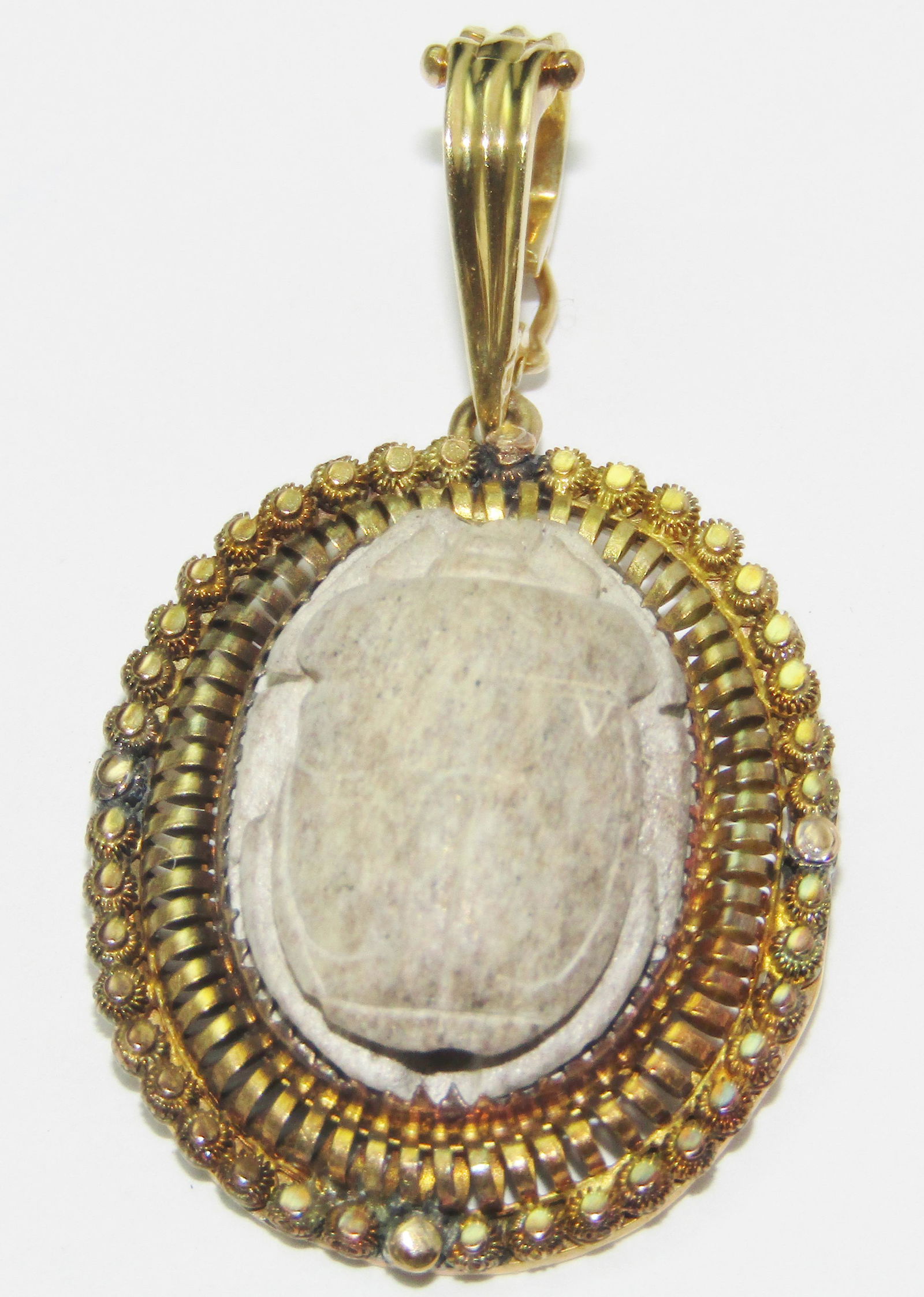 18Kt and 14Kt Gold Scarab Pendant (1 of 4)