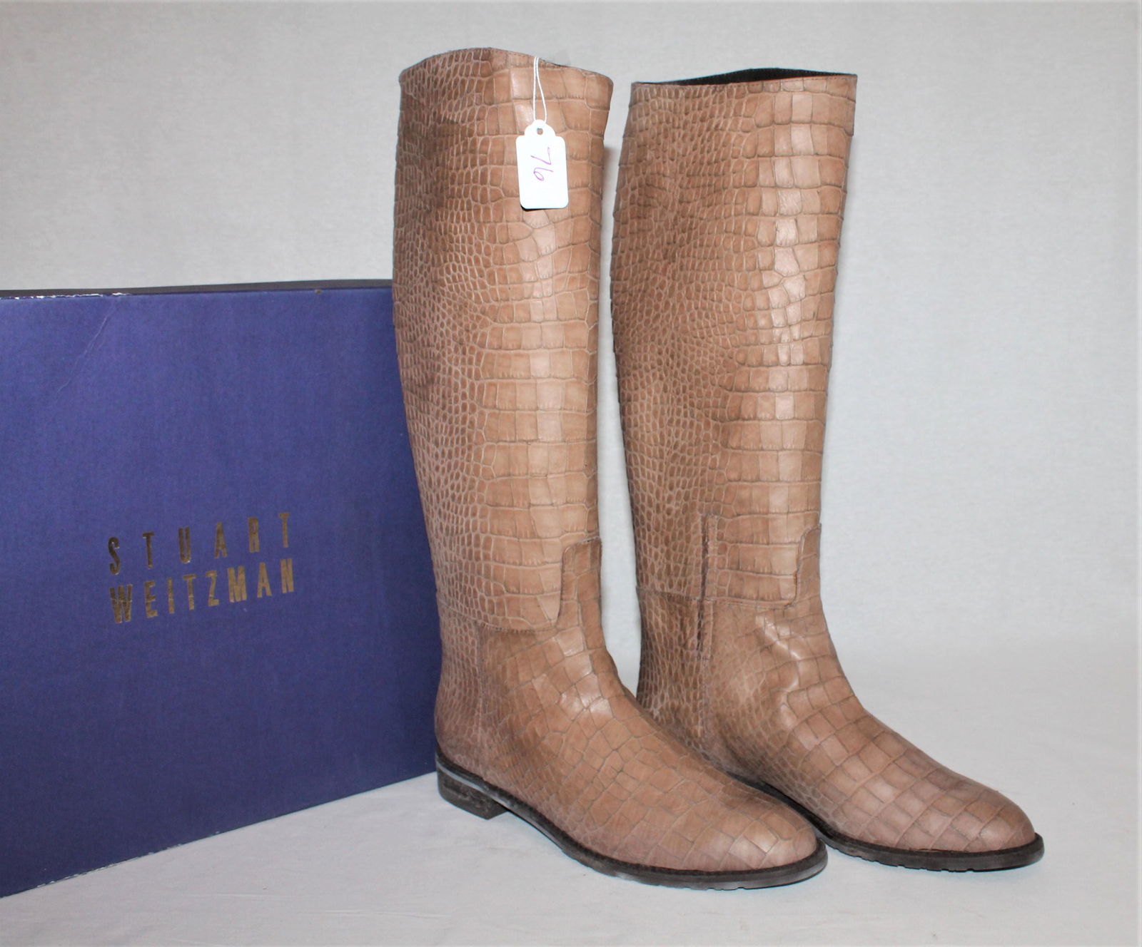 Stuart Weitzmens tall boots (1 of 4)