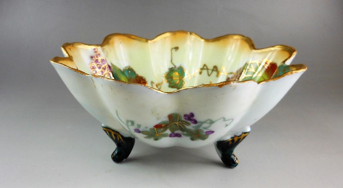 A Japanese antique famille rose porcelain tripod bowl: A Japanese antique famille rose porcelain tripod bowl, 2 3/4x6 1/4 in (7x16 cm) 日本明治期間三足碗