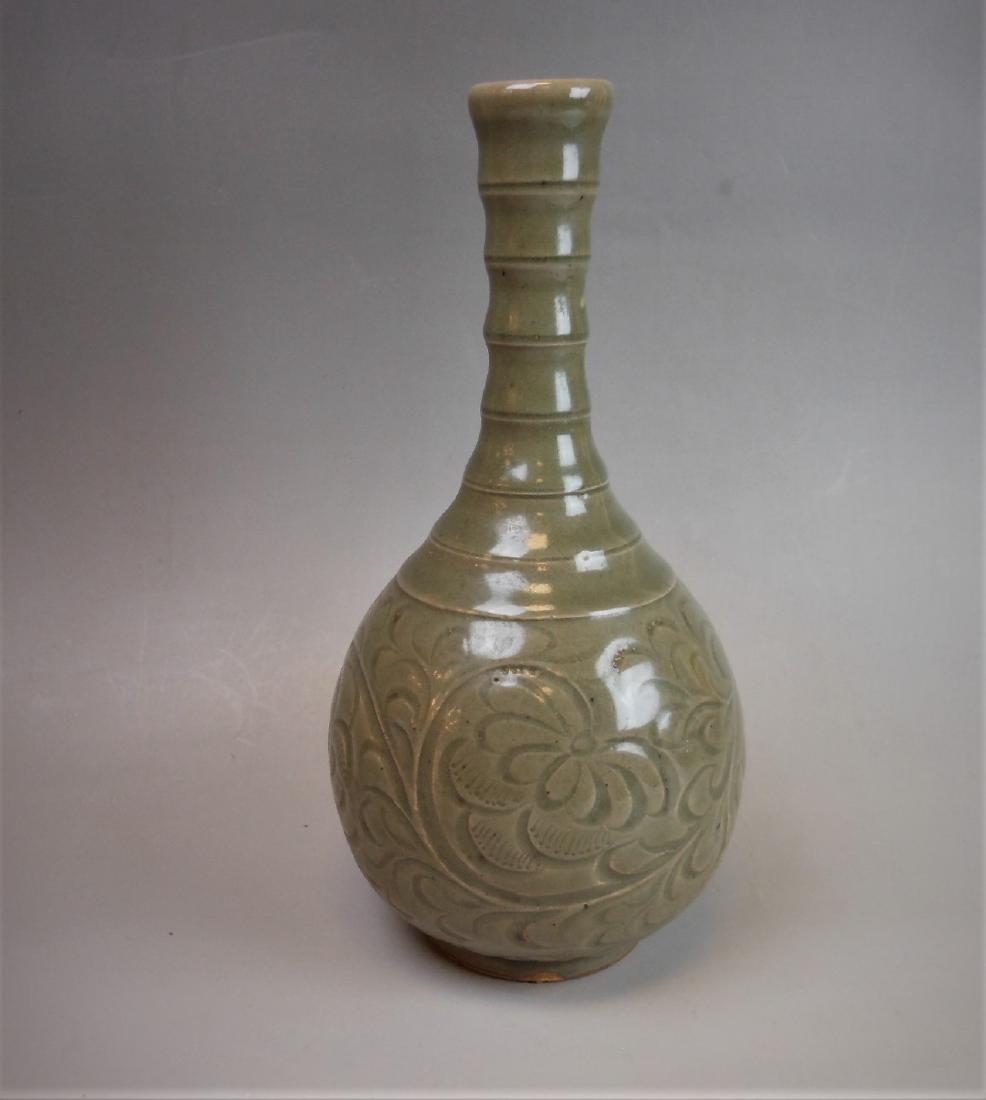 A Chinese Song style Yaozhou-yao celadon vase (1 of 6)