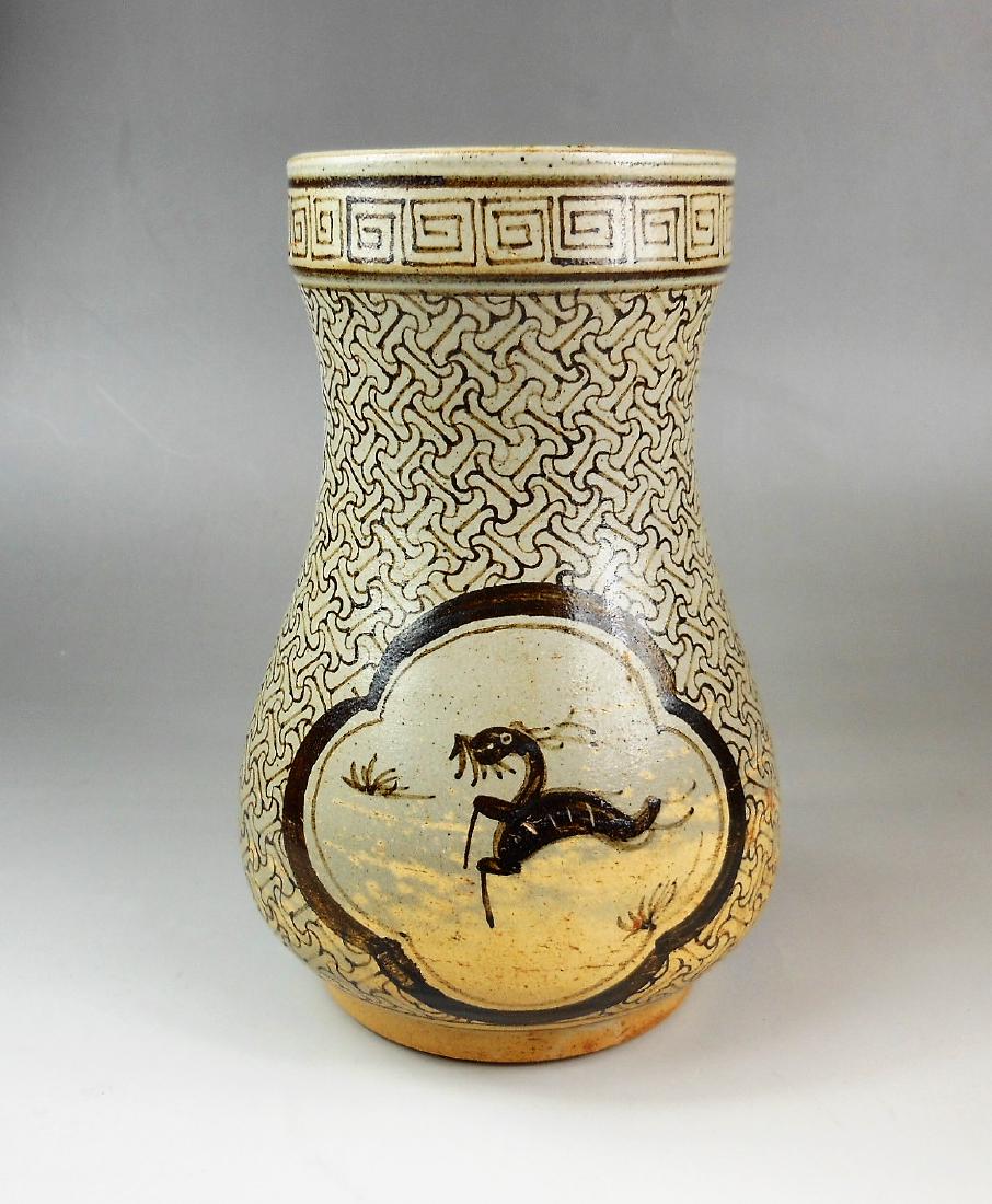 A Chinese Song style J izhou-yao  white glazed (1 of 7)