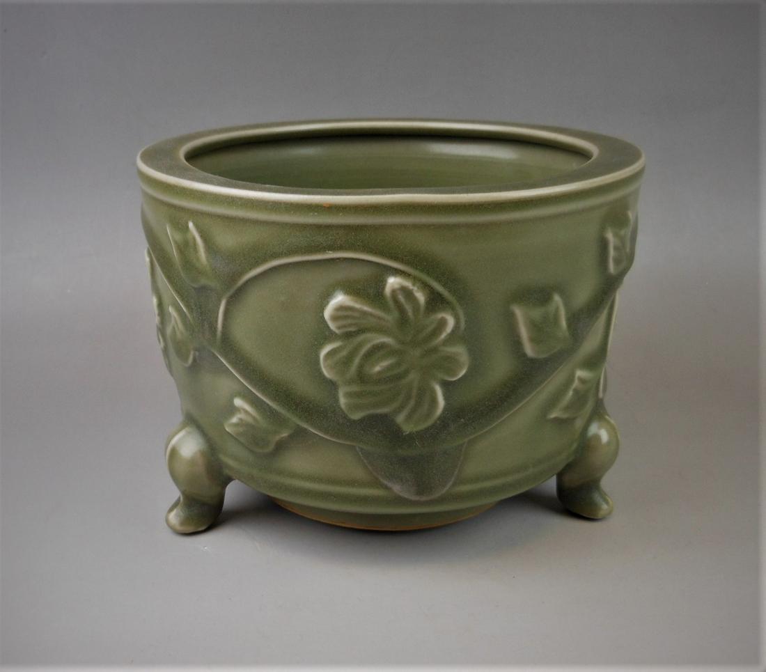 A Chinese Ming style Longquan-yao celadon censer (1 of 8)