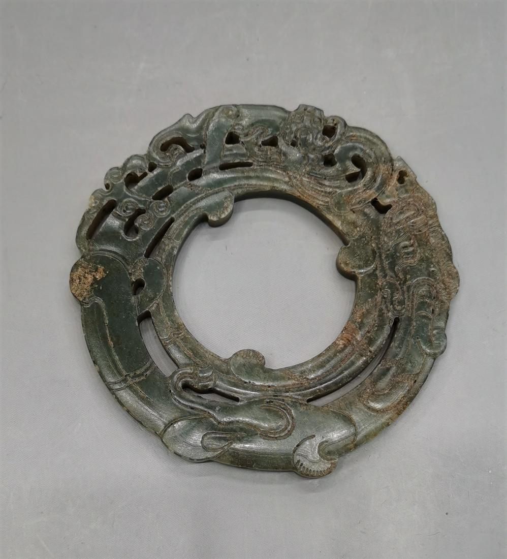 A Chinese archaic style jade carved dragon-formed (1 of 6)
