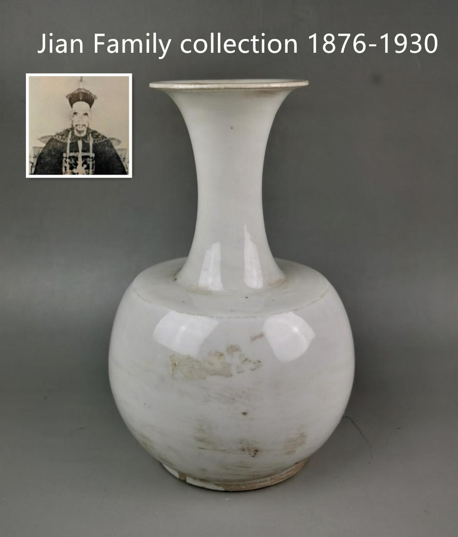 A Chinese Tang/Song style white glazed porcelain vase (1 of 9)