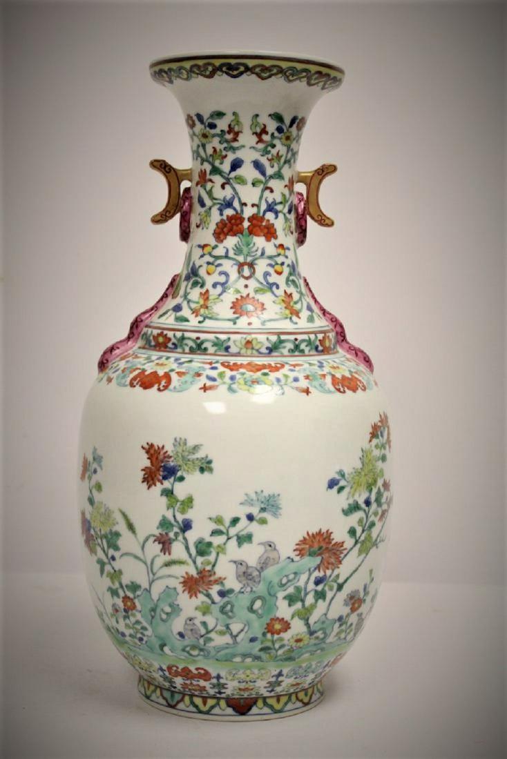 A Chinese doucai porcelain vase, the body decorated (1 of 8)