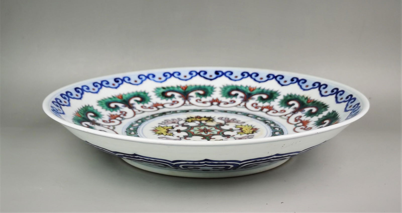 A Chinese blue and white and docai porcelain plate (1 of 7)